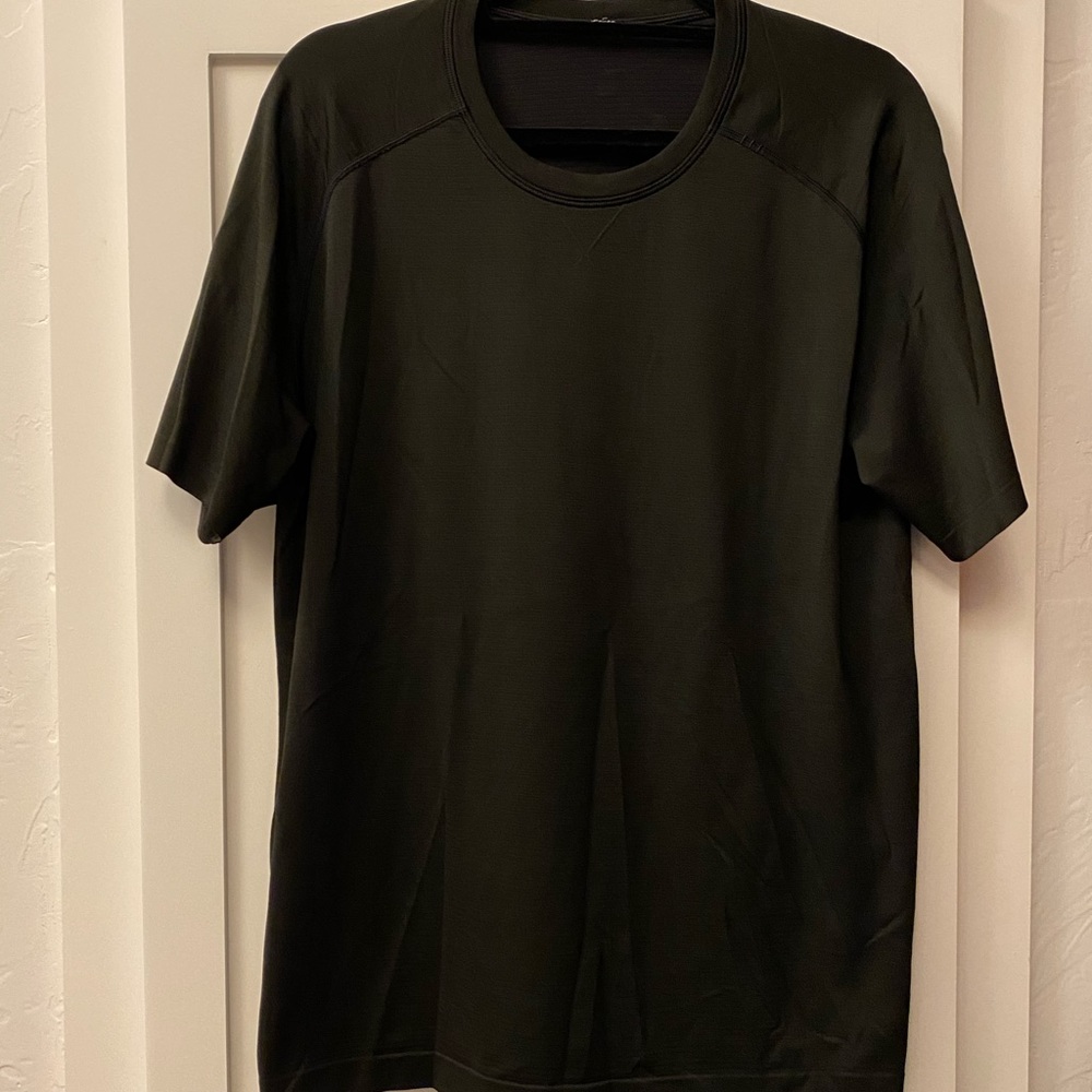 Lululemon Men’s Metal Vent Tech Short Sleeve